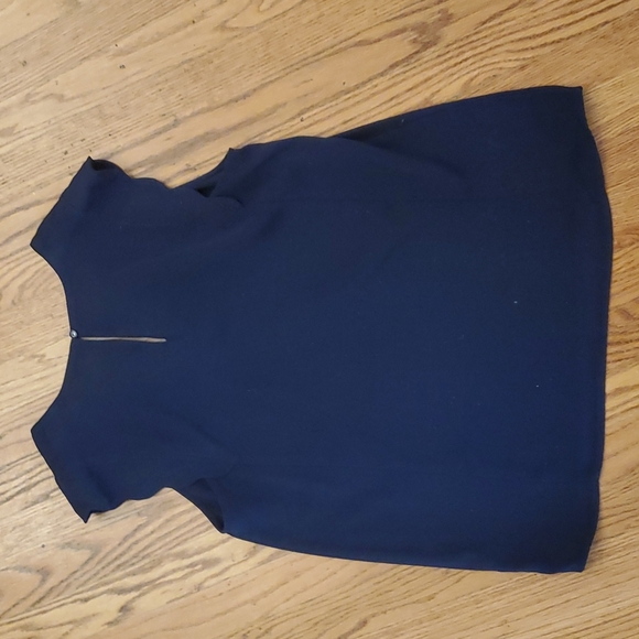 41 Hawthorn Dawney scallop trim navy blouse, size medium - Picture 4 of 4